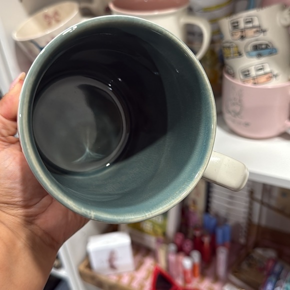 New Finn And Fish Textured Mug - Picture 2 of 3